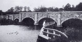 A bridge over the Soar